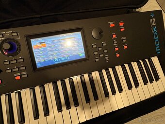 Predám klávesy Yamaha MODX6+ aj s puzdom - 5