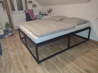 Kovová postel ,vyvyšená postel,masivní postel 160,180 x 200 - 5