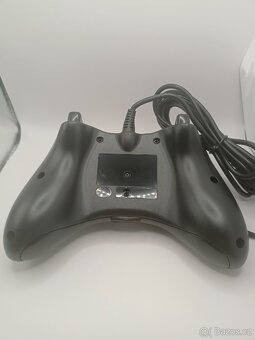 Xbox 360 drátový ovladač - Černý, nový - 5