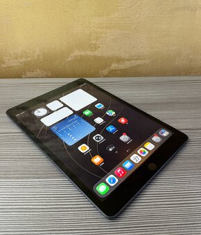 Apple iPad 8 128GB Space Gray, TOP STAV - 5
