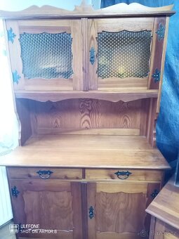 Stůl jidelni,dvě skříně,rohová lavice - 5