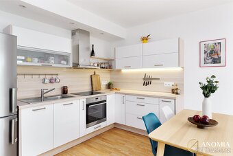 Prodej bytu 3+kk, 78 m2, zahrádka 214 m2- Hostivice - 5