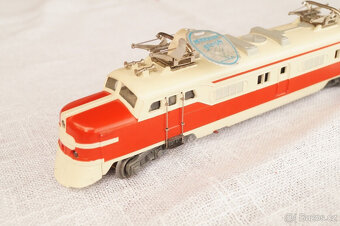 LOKOMOTIVY, Märklin ST 800, železniční vagón, červeno-krémov - 5