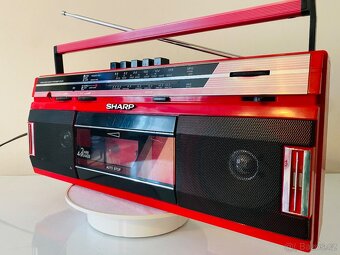 Radiomagnetofon Sharp QT 244, rok 1986 - 5