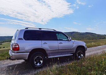 Toyota Land Cruiser - 5