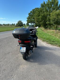 Prodám skútr PIAGGIO MP3 300 LT - 5