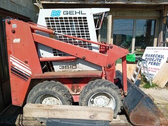 Gehl 3610 smykový nakladač r.v.1984 - 5
