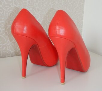Červené lodičky na platformě, vel. 38 - 5