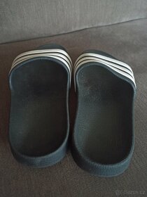 Pantofle Adidas 32 - 5