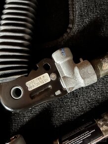 Bmw protikus pasu pravý + levý - 5