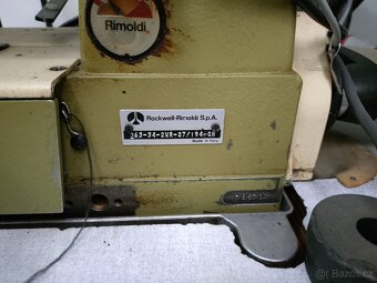 Průmyslový šicí stroj Rimoldi - 5
