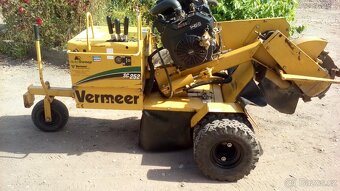 Mlýnek na pařezyMlýnek na pařezy Vermeer SC 252 - 5