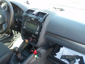 Volkswagen Golf 5 - 5