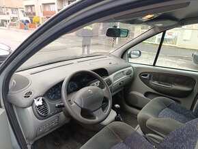 Renault Scénic 1.4 i - 5