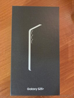 Samsung s25+, barva "navy" 12/512gb. - 5