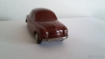 Stará hračka Igra Škoda 1200 sedan na setrvačník - 5