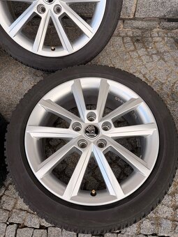 5x112 225/45 R17 - 5