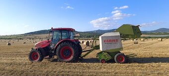 Claas Rollant 240 - 5