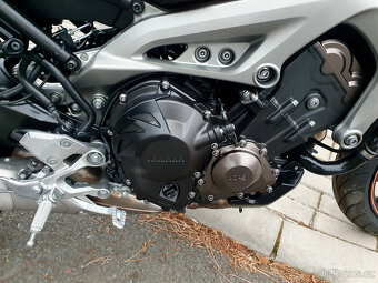Yamaha MT09 - 5
