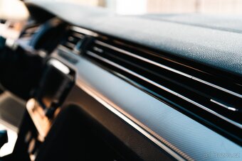 Volkswagen Passat B8 Combi 2.0 TDI 4x4 R-Line DSG - 5