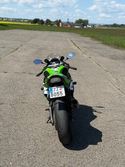 Kawasaki zx6r 2010 - 5