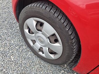 Toyota Yaris, 1.3 VVTi 64kw 1.majitel Klima - 5