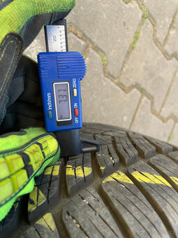 Alu kola 5x112 Borbet 235/55 R17 103Y Fulda Kristall Control - 5