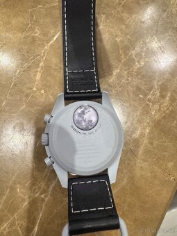 Omega Moonswatch - 5