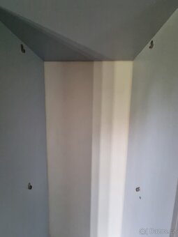 Šatní skříň - 5