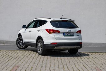 Hyundai Santa Fe 2.0 CRDi VGT 4x4 - 5