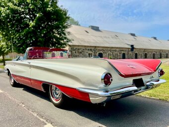 1960 Buick Lesabre Convertible - 5