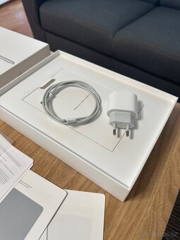 Apple iPad 9. generace 64GB Wi-Fi - 5