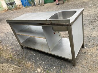 Nerezový gastro stůl s dřezem - 160 x 60 x 90 cm - 5