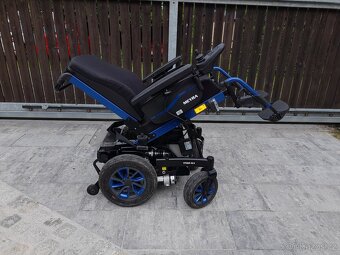 Invalidní vozík elektrický rok stary tak že ještě v zaruce - 5