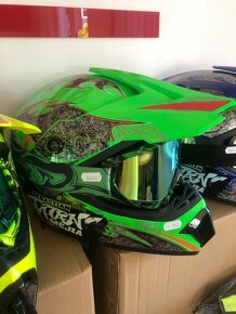 Dětské nové helmy - 5