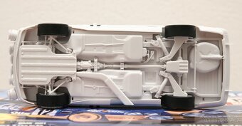 FORD SIERRA COSWORTH 4x4 - hotový model (1:24) - 5