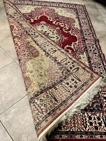 Vlněný koberec s klasickým vzorem - 5