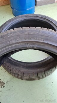 235/40 r18 - 5