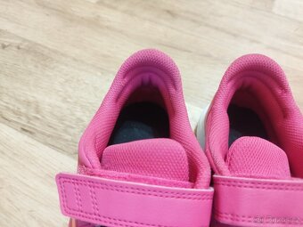 dívčí obuv Adidas vel. 36 - 5