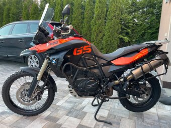 BMW F800 GS 2011, zánovní stav - 5