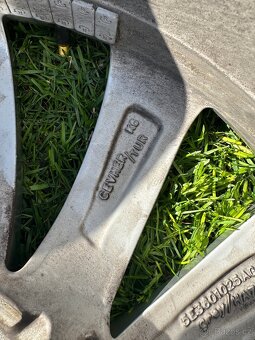 Originální litý disk Škoda Perseus 18" - 5