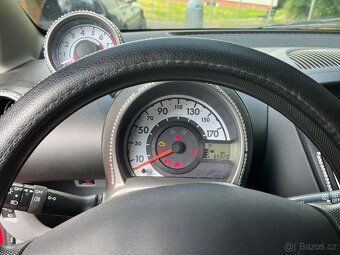 Peugeout 107 1.0i r.v. 2008 - 5