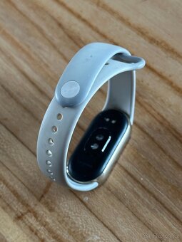 Chytrý náramek Xiaomi Smart Band 8 stříbrný - 5