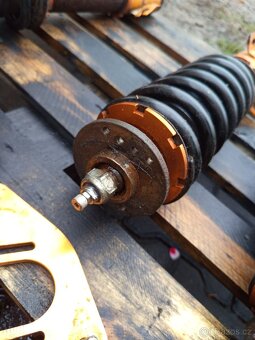 Subaru Impreza tlumiče - 5