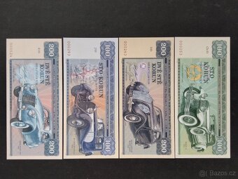 Vice kusů bankovek,UNC - 5