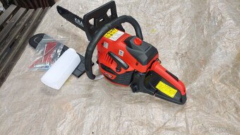 Benzínová řetězová pila - 5