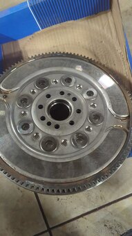 Dvouhmotový setrvačník FORD Volvo 2294000111 Sachs - 5