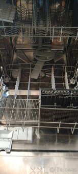 Vestavná myčka 60cm - 5