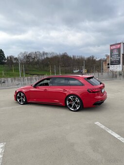 Audi RS4 competition + - 5