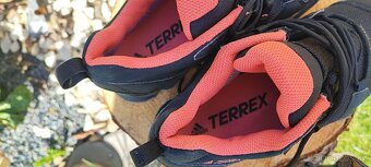 Tenisky Adidas 36,5cm waterproof - 5